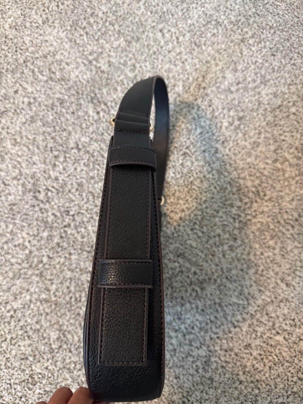 Liz Claiborne Black Pebbled Crescent Shoulder Bag - Picture 3 of 7